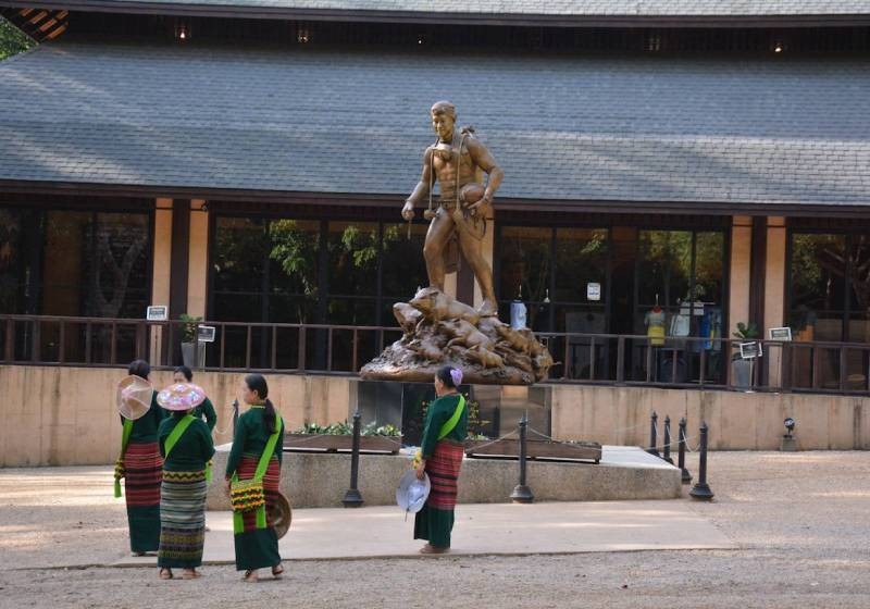 Thai cave reopens for visitors after Wild Boars rescue