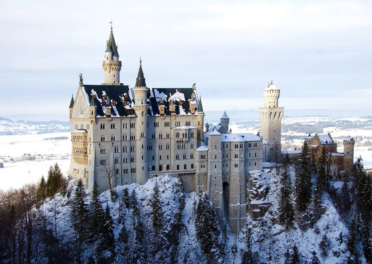 10 most out-of-this-world places you can visit for an unconventional vacation