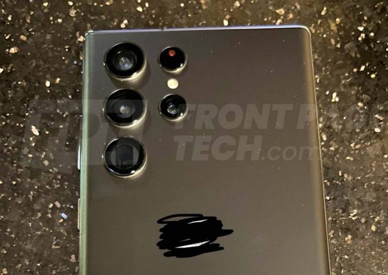 Real-life photos of the Samsung Galaxy S22 Ultra revealed