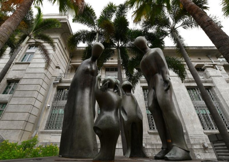 Unwed couple's court battle: Irish dad awarded $16k in costs, but mum gets to keep son in Singapore