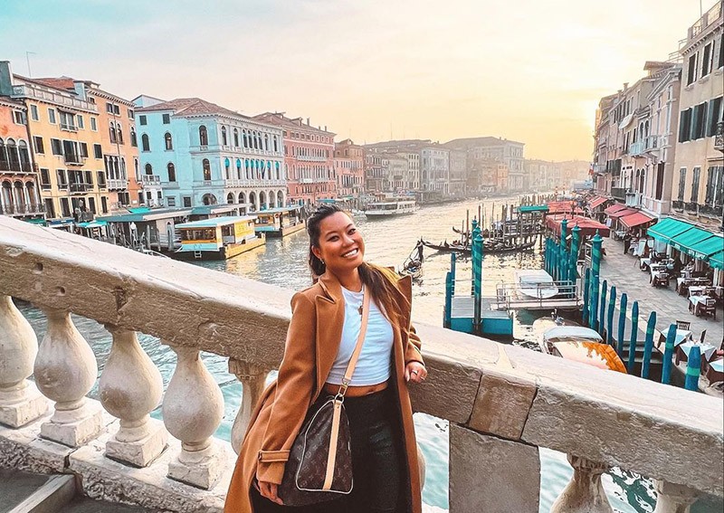 Would you quit your job to travel? She did