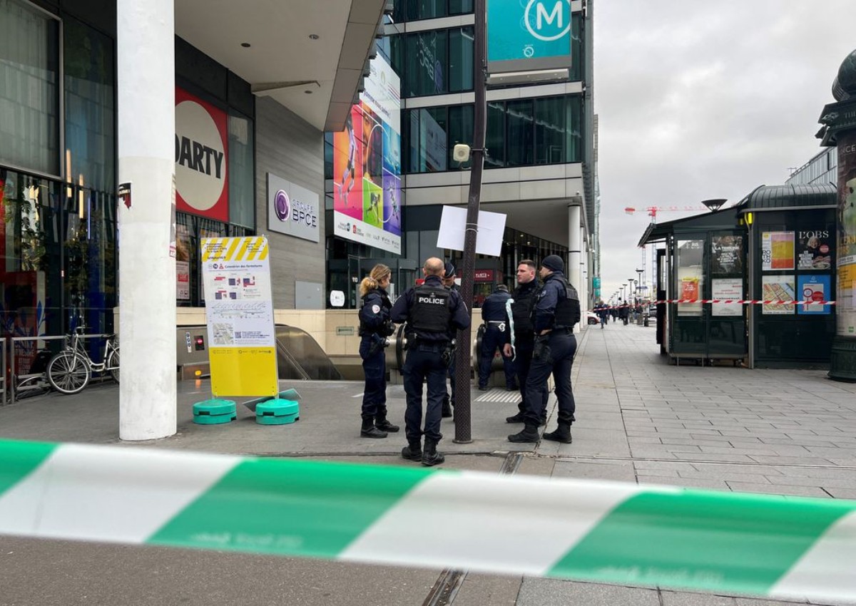 Woman shouting 'You're all going to die' shot by police in Paris metro