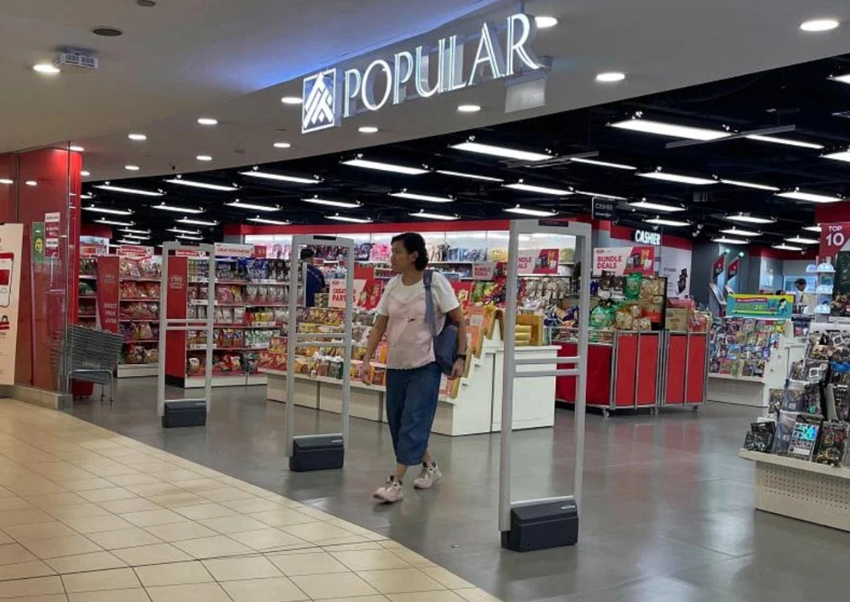 Popular bookstore chain bought over by Hong Kong company