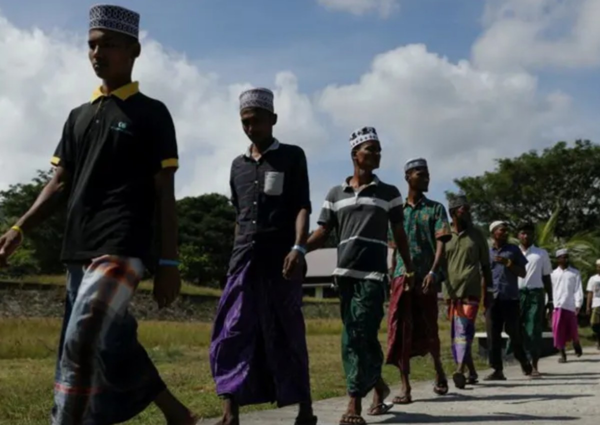 Almost 200 Rohingya arrive by boat in Indonesia's Aceh
