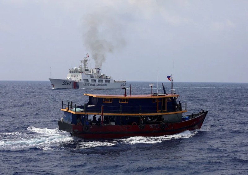 Chinese fighter jets 'orbit' Philippine patrol aircraft, says Manila