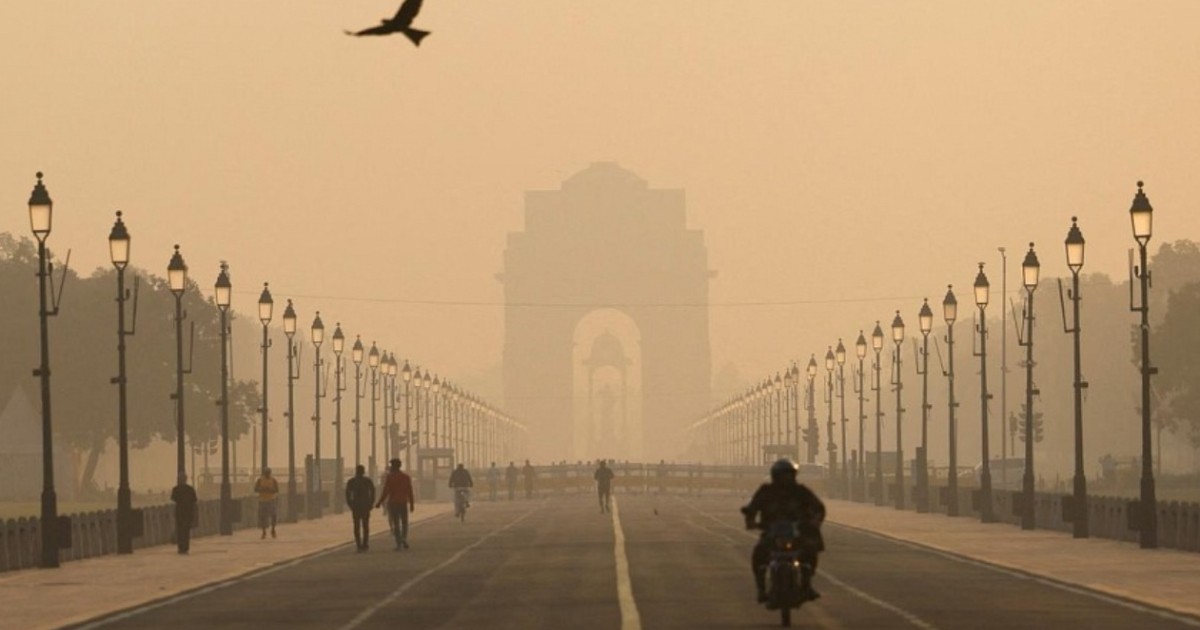 Toxic smog wreathes India's capital as winter nears