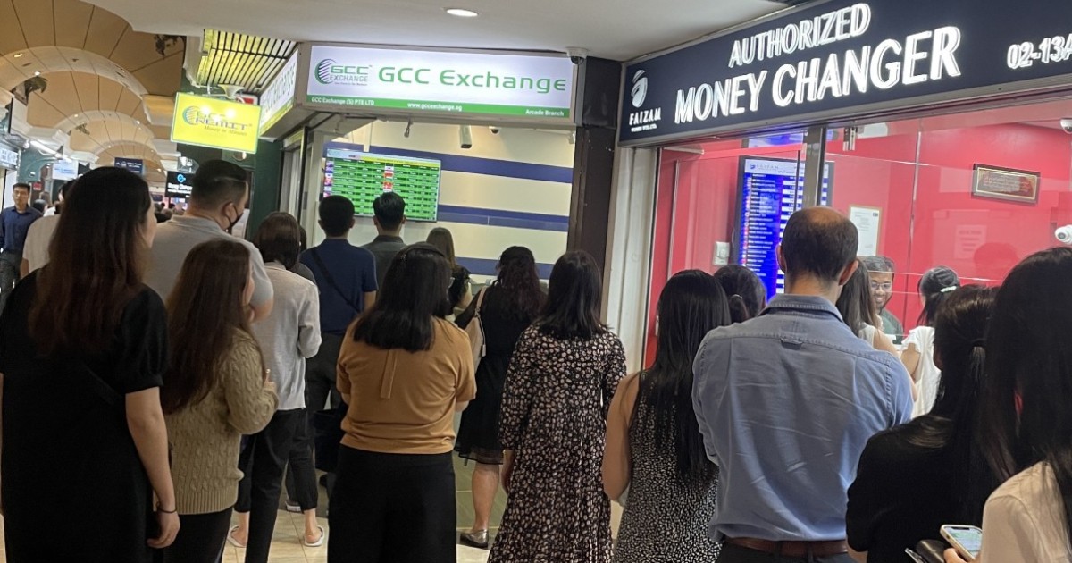Never get caught short: Guide to 24-hour money changers in Singapore