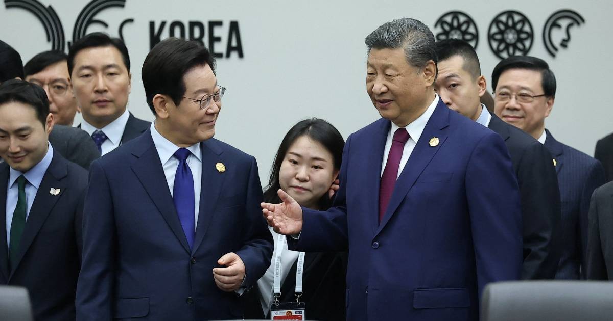 Asia-Pacific leaders call for shared trade benefits as Apec summit wraps up