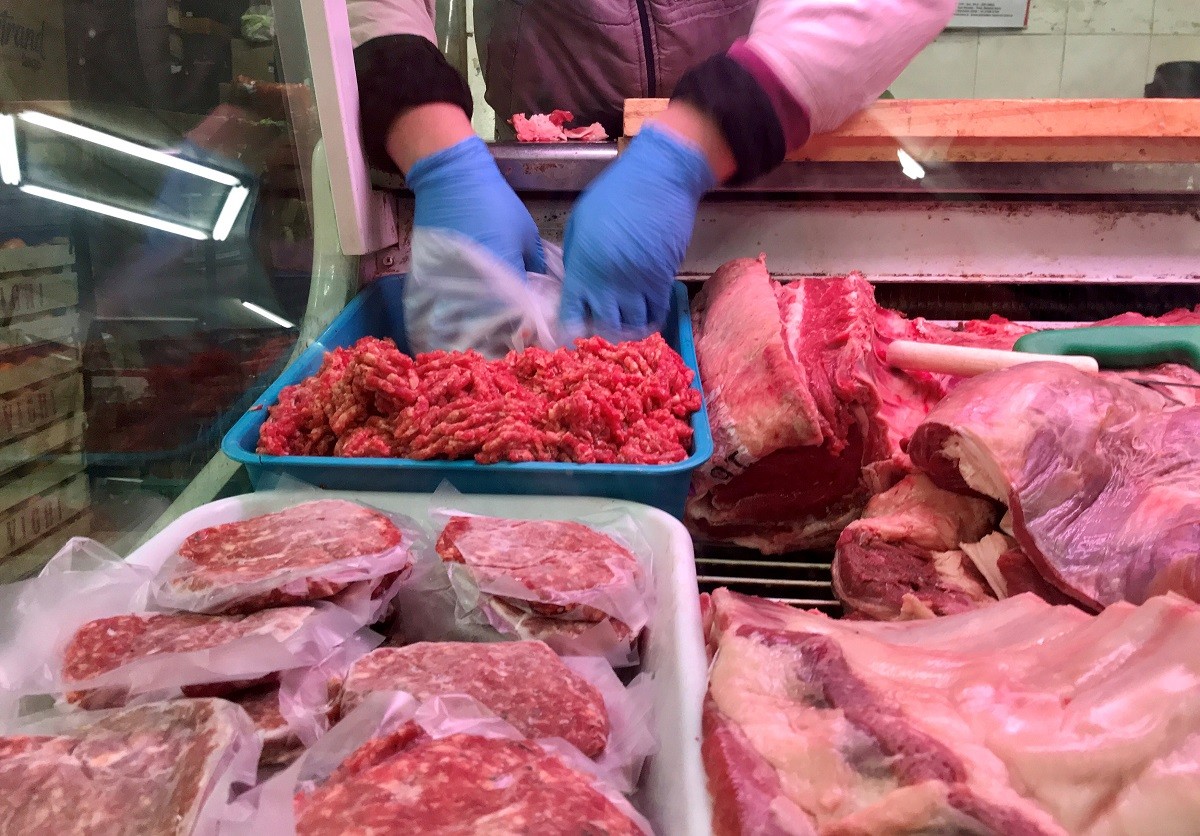 World must slash meat consumption to save climate: Study