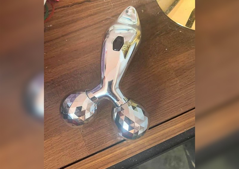 Man wrongly assumes his wife's face massager is a sex toy and asks netizens if it's safe
