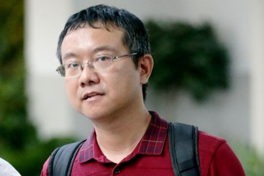 Ex-NUS senior lecturer jailed 14 weeks for rubbing against undergrad on campus bus