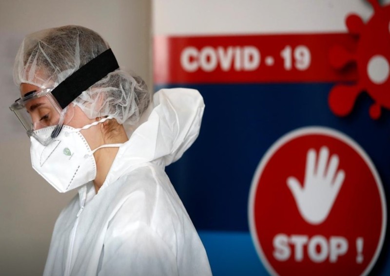France's new daily Covid-19 cases at all-time high, hospitalisations up