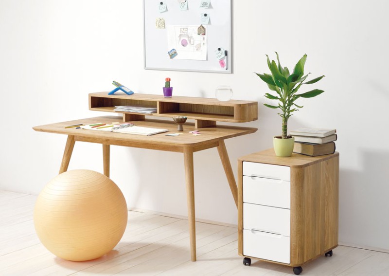 12 types of desks to make the most of your WFH situation