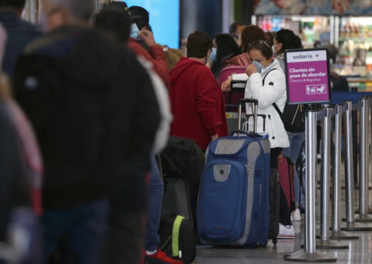 US CDC says unvaccinated young foreign travellers do not need to quarantine
