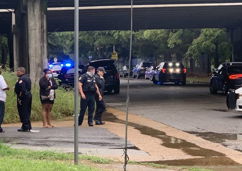 Student arrested after shooting, wounding another boy at US school