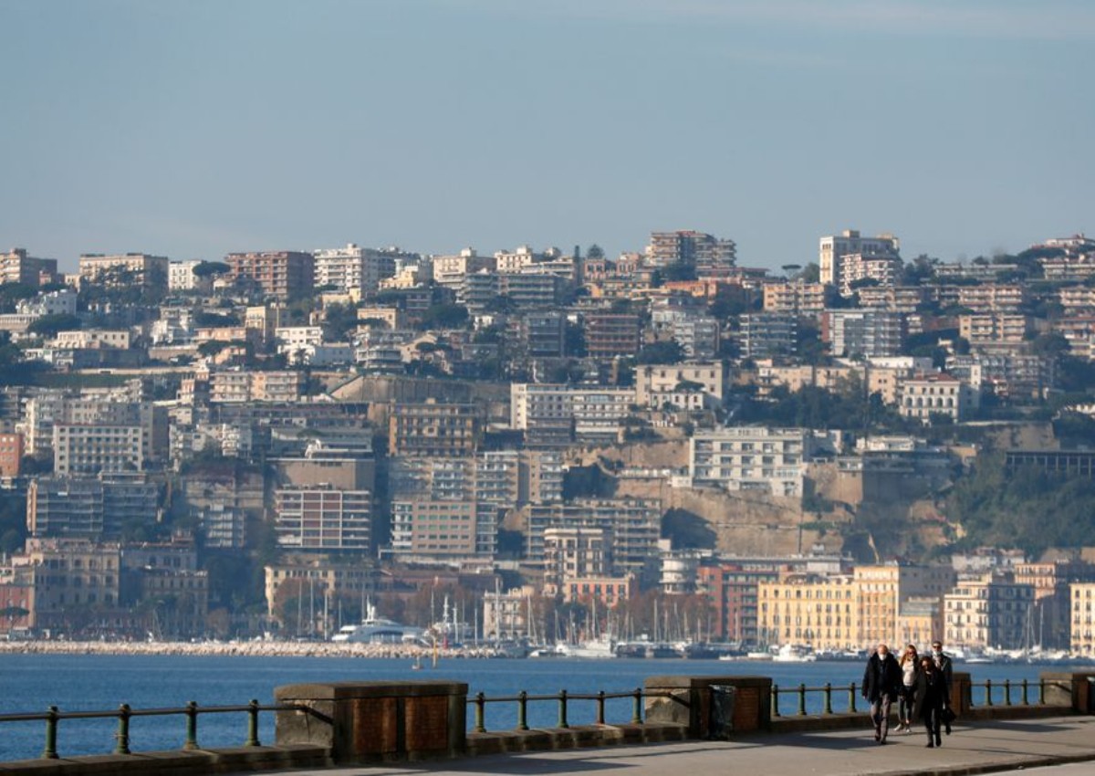 Southern Italians stick with student life as jobs hard to find