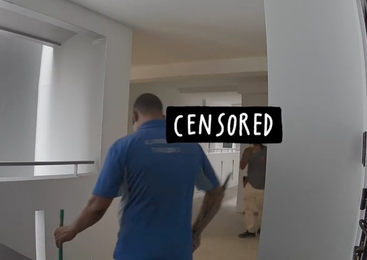 Sengkang HDB estate cleaner poses for photo of himself cleaning, but allegedly leaves corridor unswept