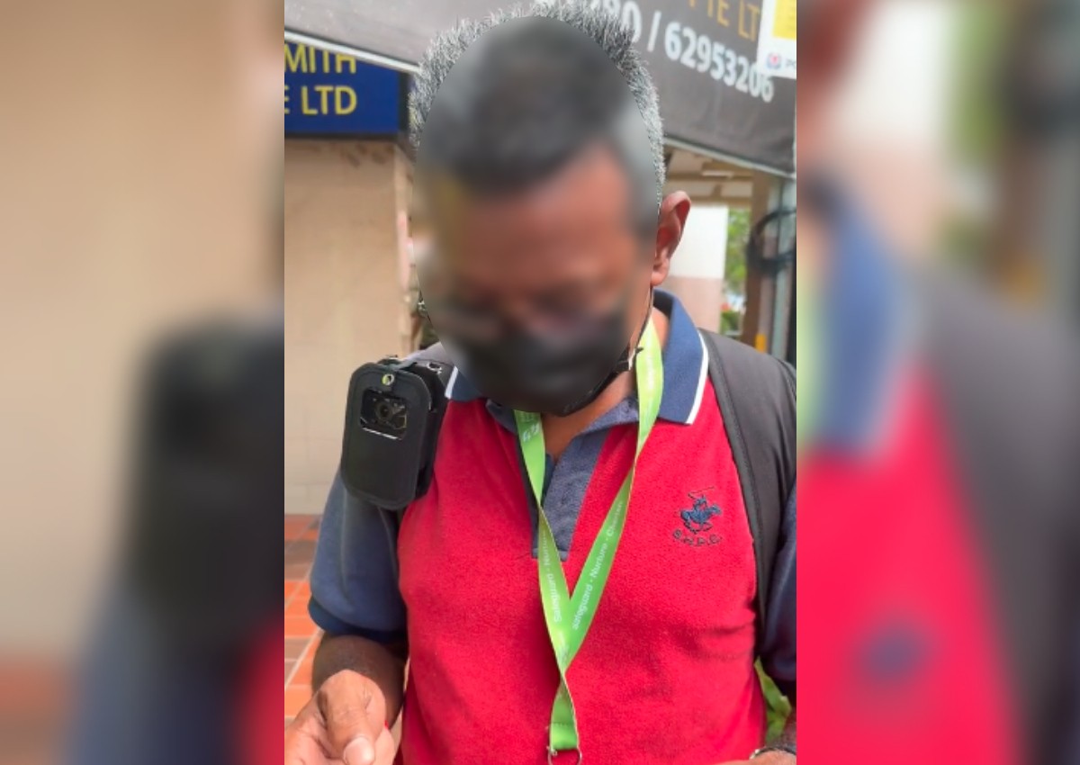 'Not my duty to wipe': Man argues with enforcement officers over cleaning of dirty table at hawker centre