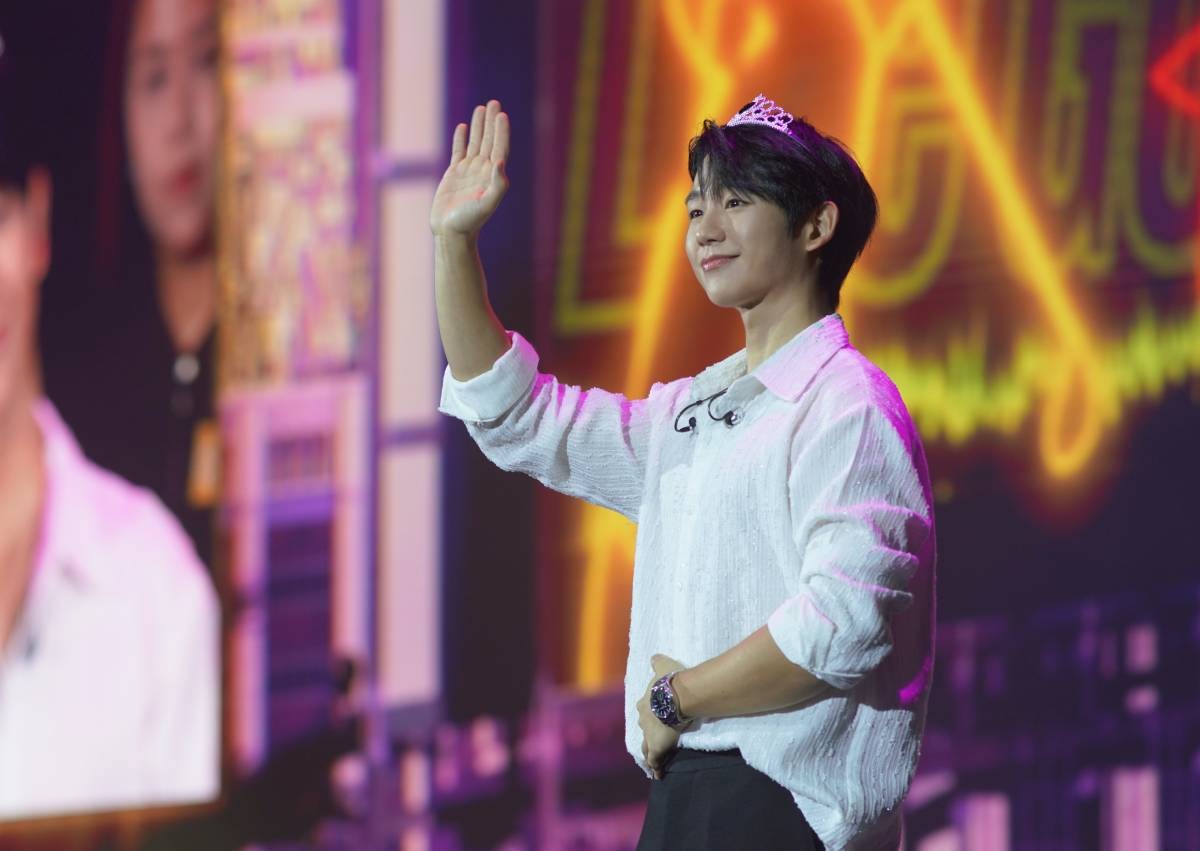 Jung Hae-in shares what he's looking forward to in Singapore ahead of fan-meet