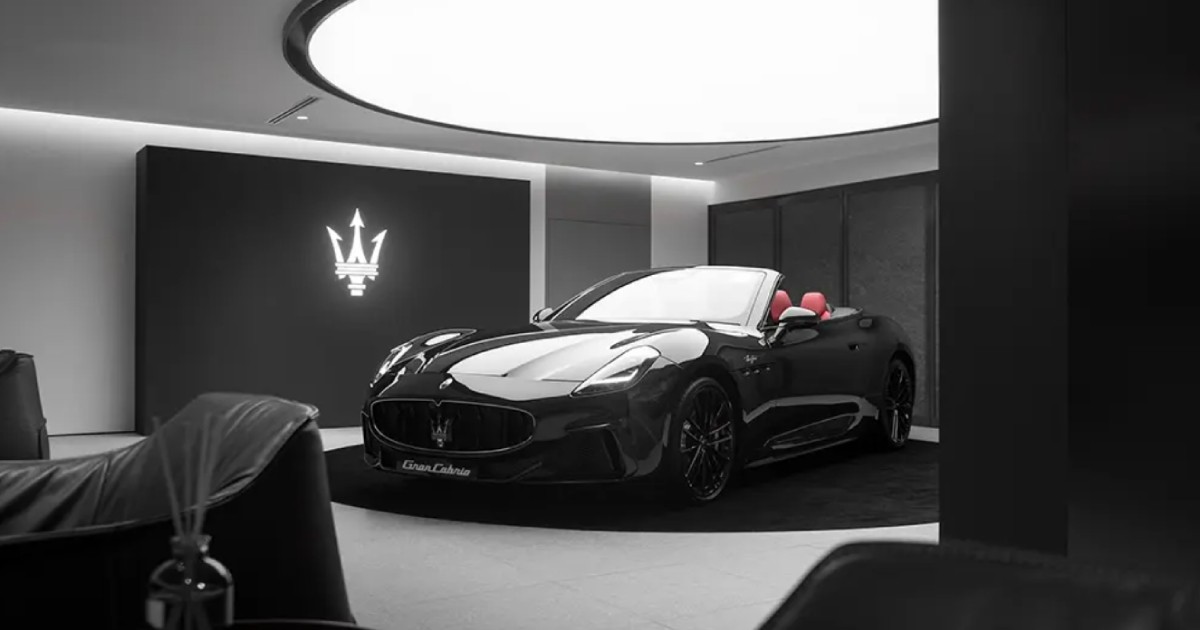 Maserati GranCabrio arrives in Singapore