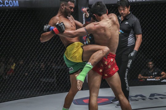 Fabrice Fairtex Delannon Edges Yodpanomrung Jitmuangnon To Claim Maiden ONE Super Series Win