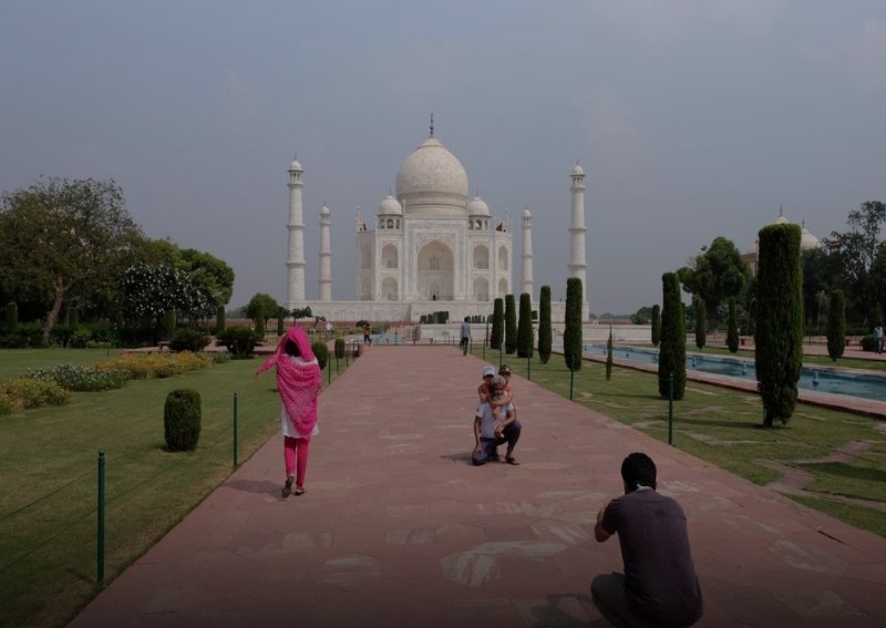 India's Taj Mahal gets first visitors even as coronavirus infections climb