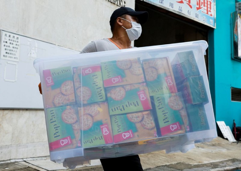 Hong Kong police arrest 3 members of student prisoner-support group