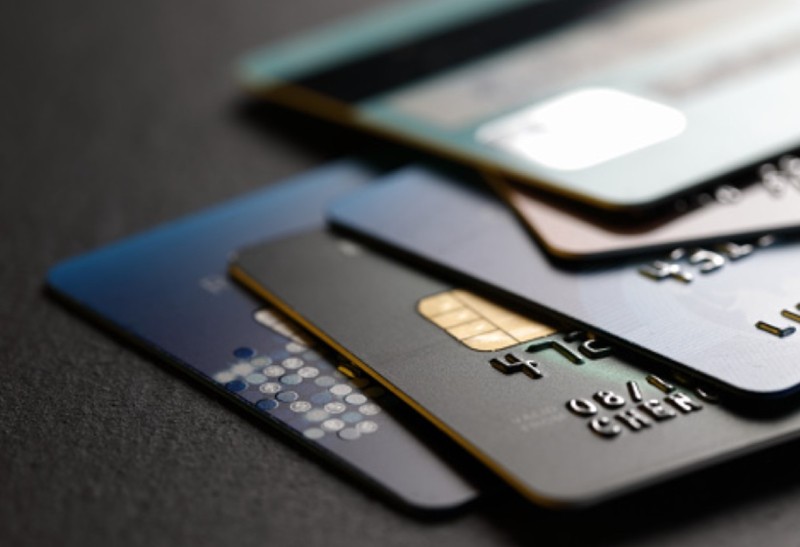 12 best no-annual-fee credit cards in Singapore (2023)