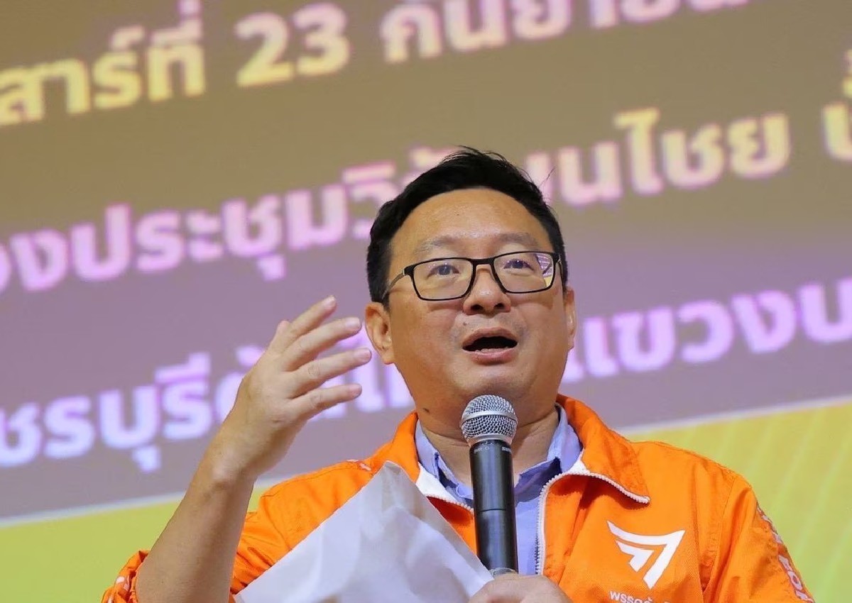 Former magazine editor named new leader of Thailand’s opposition Move Forward Party