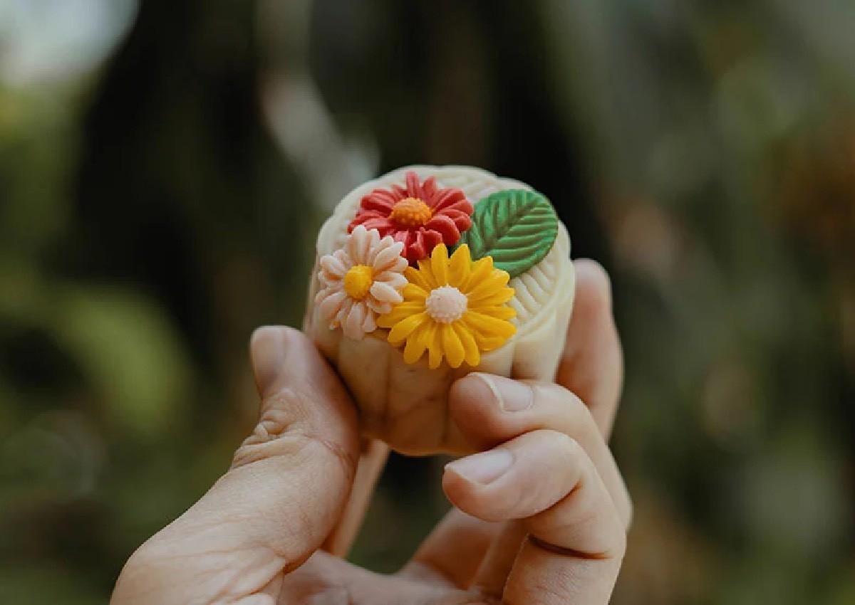 From traditional to trendsetting: A look at Singapore's mooncake scene in 2023
