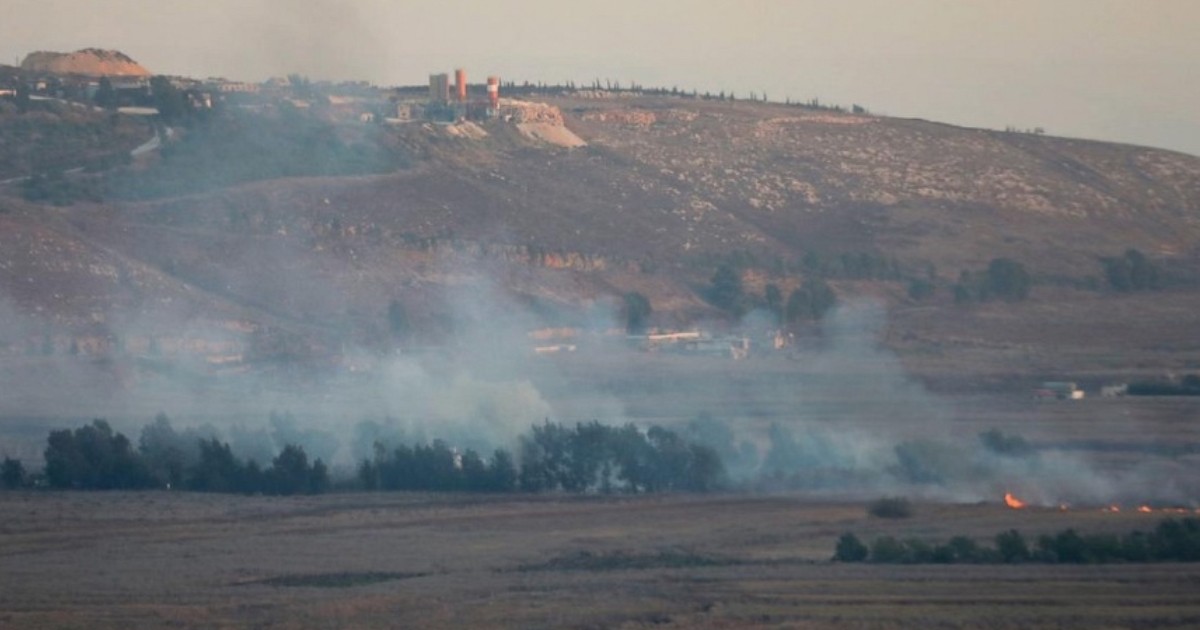 Leave now, Britain tells nationals in Lebanon as it mobilises troops