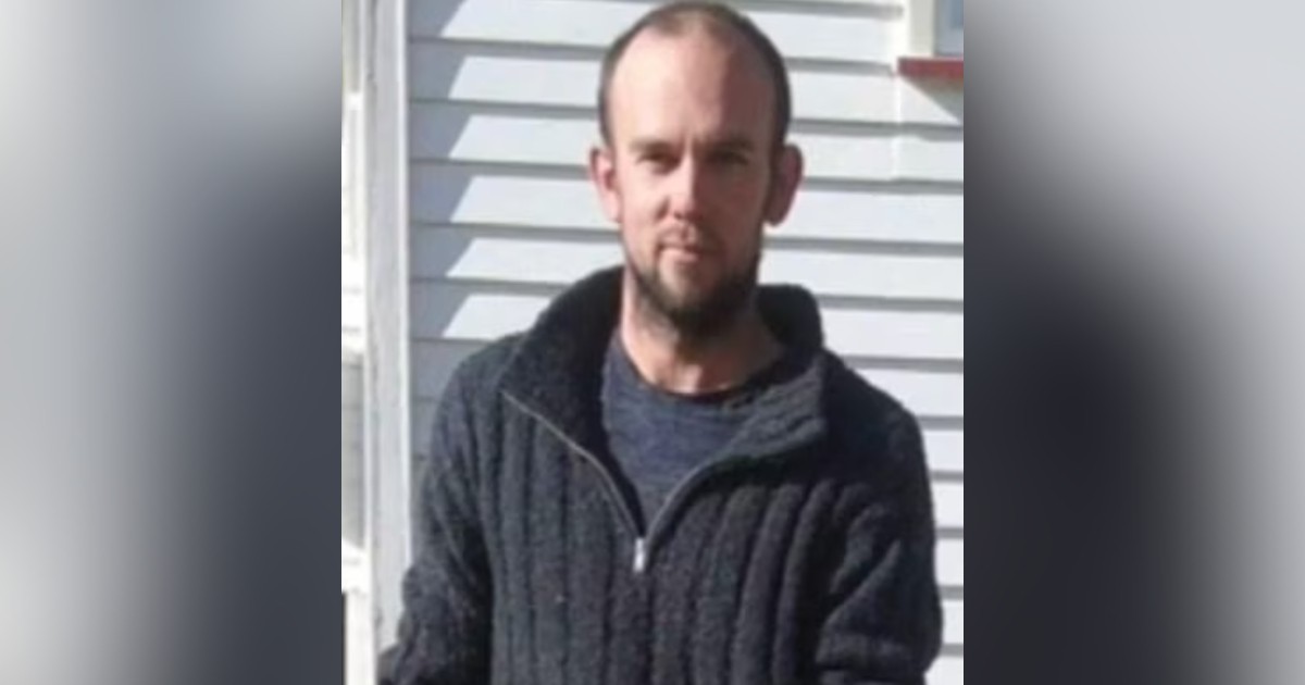 New Zealand fugitive father on the run with children shot dead by police