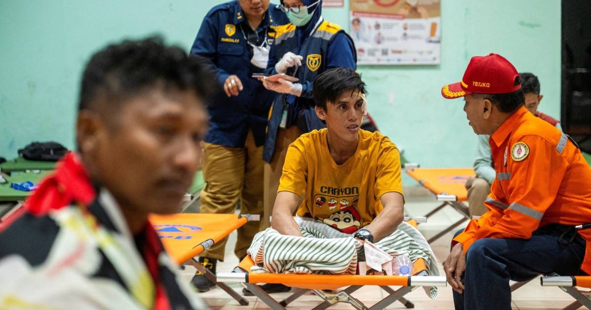 Indonesia recovers 3 bodies from capsized ship in Java Sea
