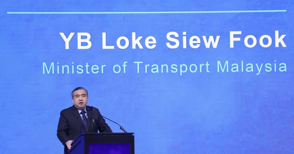 Anthony Loke says he will stay as transport minister until Najib house arrest begins