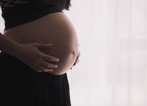 Coronavirus while pregnant or giving birth: Here's what you need to know