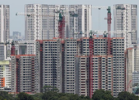 Median resale prices hit $1 million for 4-room HDB flats in 2 towns in Q1 despite overall dip