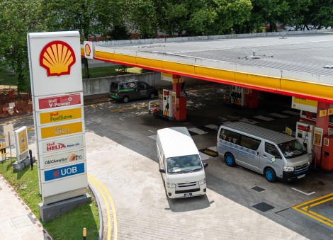 Shell drops petrol price by 3 cents, 3 days after becoming only fuel company to raise it