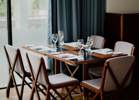 Where to buy dining tables in Singapore: The top 15 stores based on Google reviews