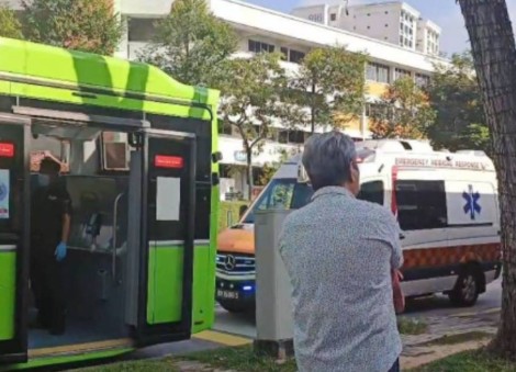 Bus in Hougang brakes to avoid accident, 3 passengers injured
