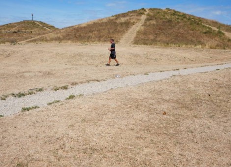 UK, France prepare for another heat wave as western Europe sets new temperature record
