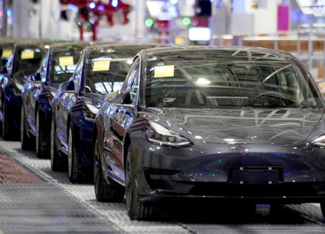Tesla and others begin record vehicle recall in China