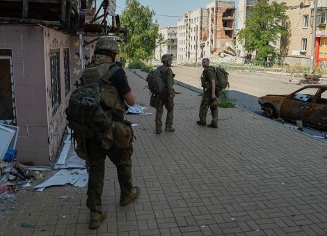 Russian attacks kill 10 in Ukraine as Zelenskiy says Moscow is getting more North Korean missiles