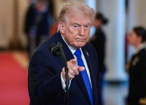 Most Americans say Trump is growing erratic with age, poll finds