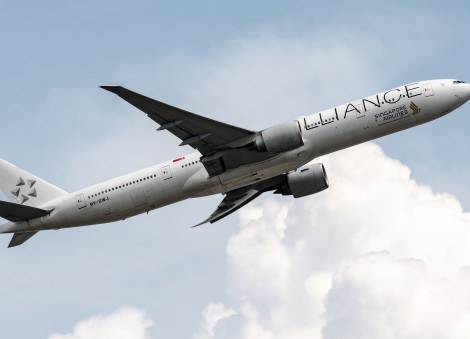 Singapore Airlines sees record $5.5b revenue in Q3 but profit falls 69%