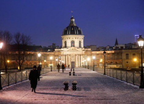 France observes nationwide 6pm curfew to slow coronavirus spread