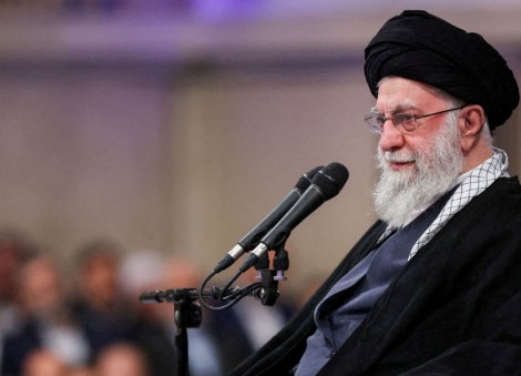 Iran's rulers face legitimacy crisis amid spreading unrest