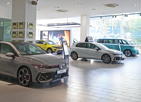 COE prices 2026: Cat B falls below Cat A price to close at $105,001