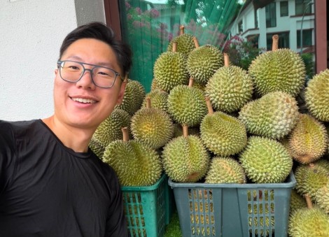 Realtor sells durians from Pasir Ris landed home, says he eats the fruit 3 times a day