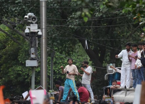 Modi faces challenge from activists over surveillance at India youth protest