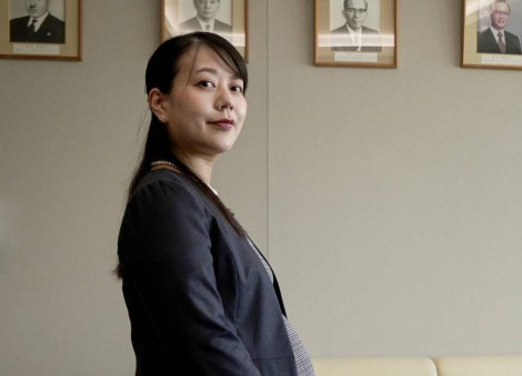 Japanese mayor makes history with maternity leave that caused a stir